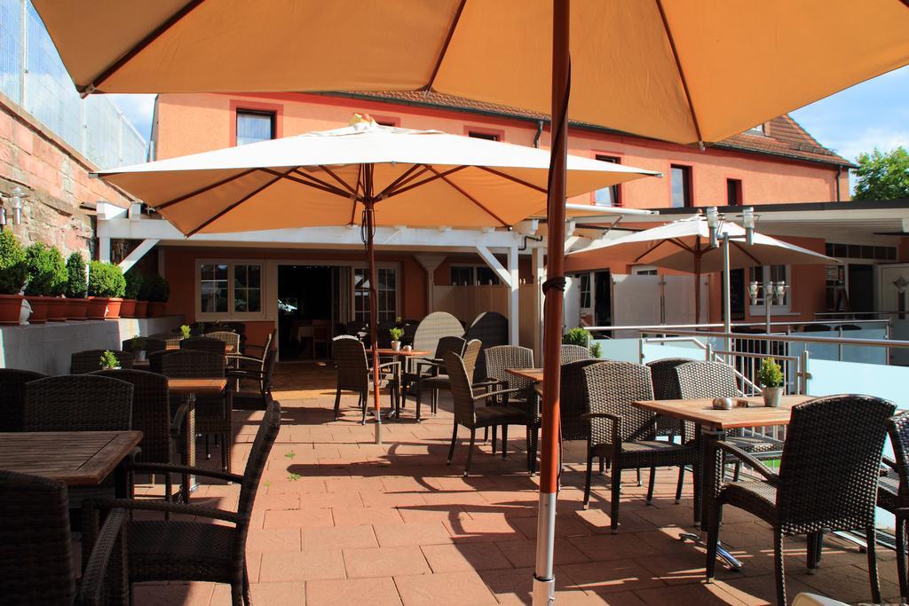 Hotel Restaurant Reichsadler Бухен Номер фото