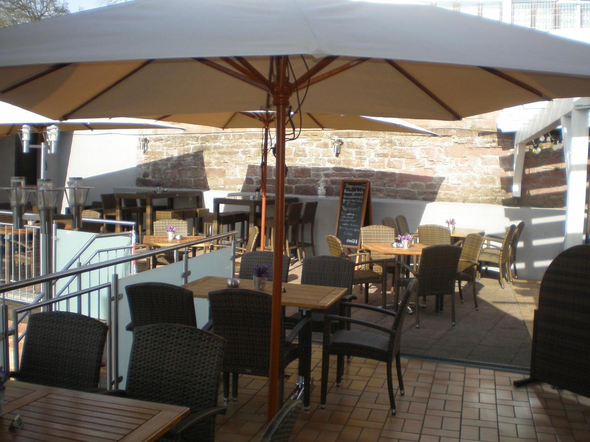 Hotel Restaurant Reichsadler Бухен Экстерьер фото
