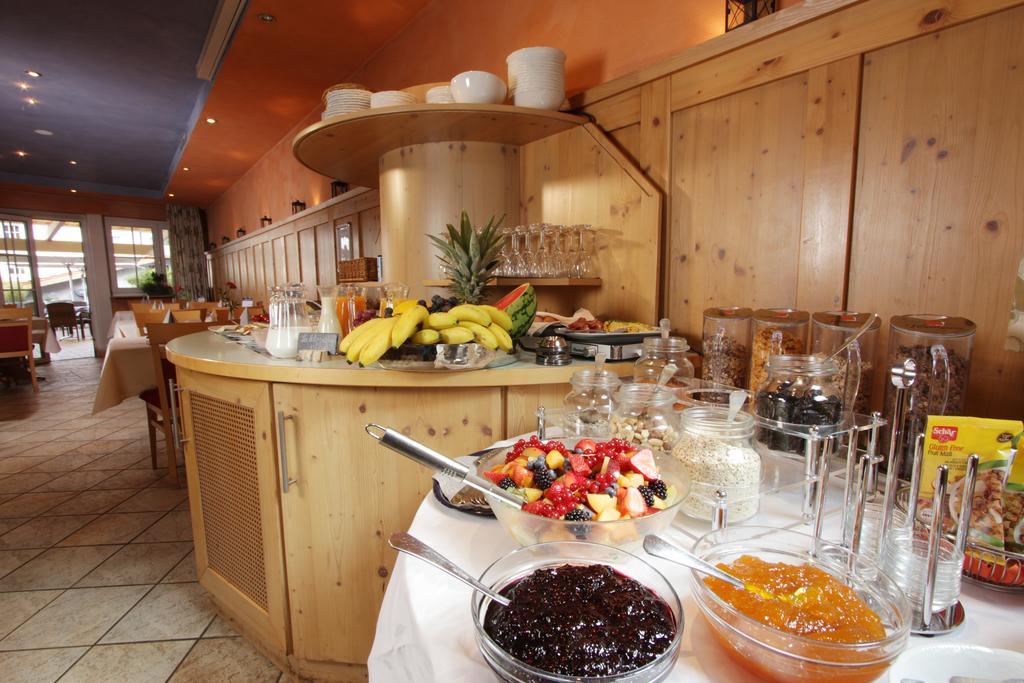 Hotel Restaurant Reichsadler Бухен Экстерьер фото