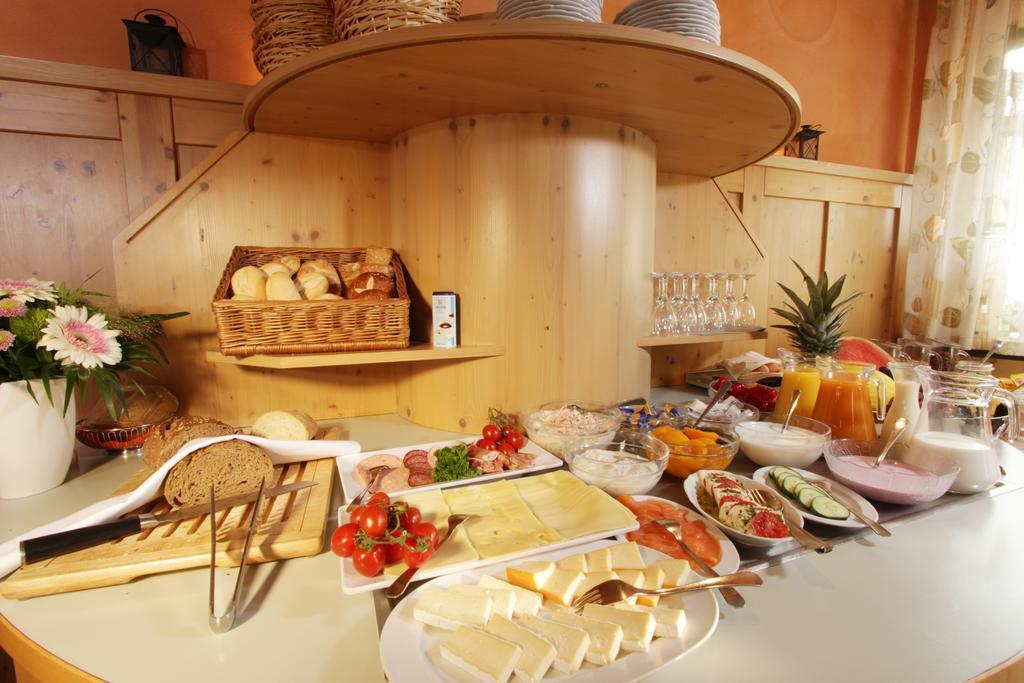 Hotel Restaurant Reichsadler Бухен Экстерьер фото